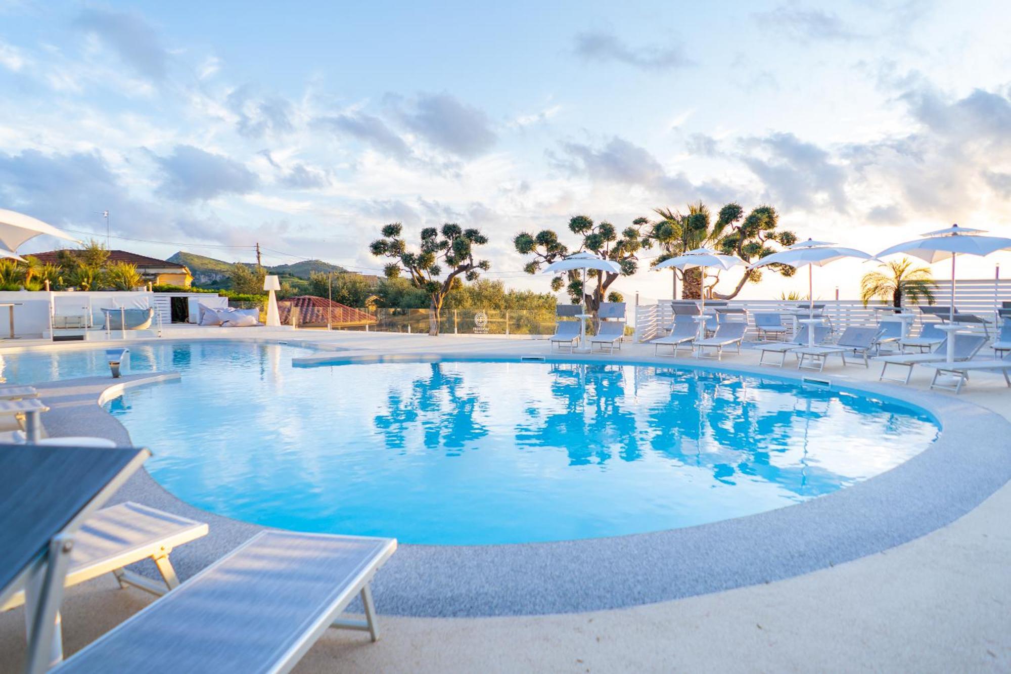 Hotel & Spa Relais Freedom Club 马萨鲁布朗斯 外观 照片